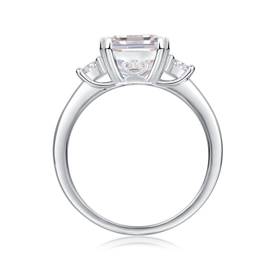 Baguette Moissanite Solitaire Ring in S925 Silver